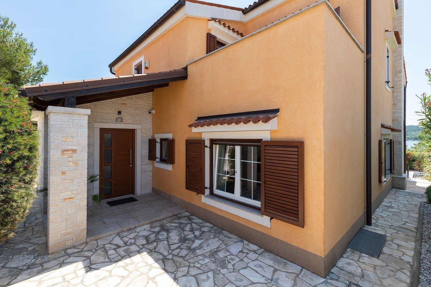 Ferienhaus In Pomer Mit Privatem Beheizten Pool Und Meerblick Екстериор снимка